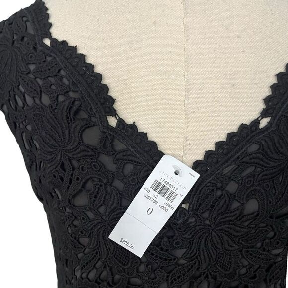 ANN TAYLOR NWT Giupure Lace double V scalloped mini in Black Size 0 - Picture 6 of 6